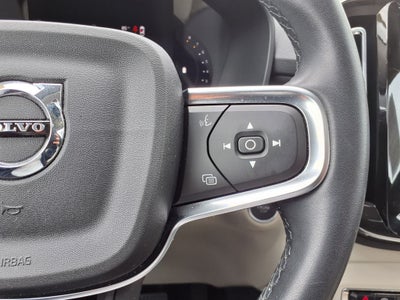2023 Volvo XC40 B5 Plus Bright Theme