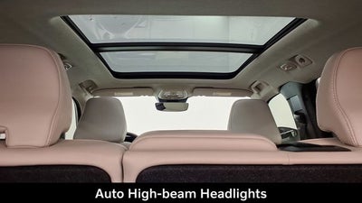 2023 Volvo XC40 B5 Plus Bright Theme