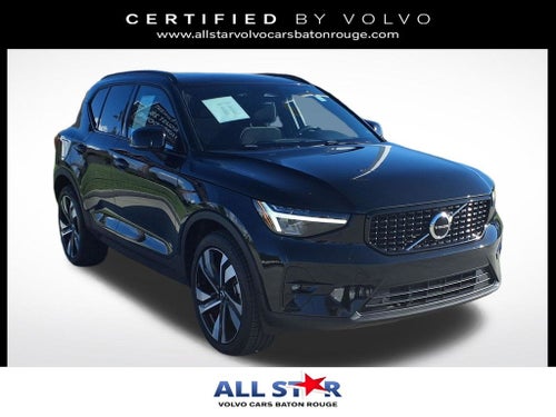 2023 Volvo XC40 B5 Plus Dark Theme