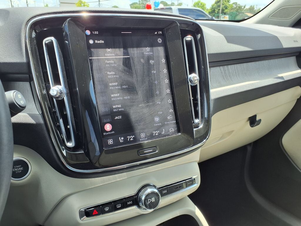 2023 Volvo XC40 Ultimate