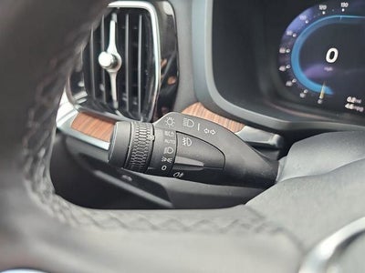 2025 Volvo V60 Cross Country B5 Plus