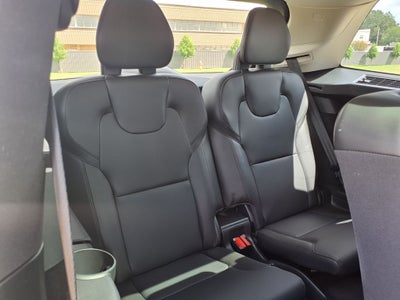 2025 Volvo XC90 B5 Core
