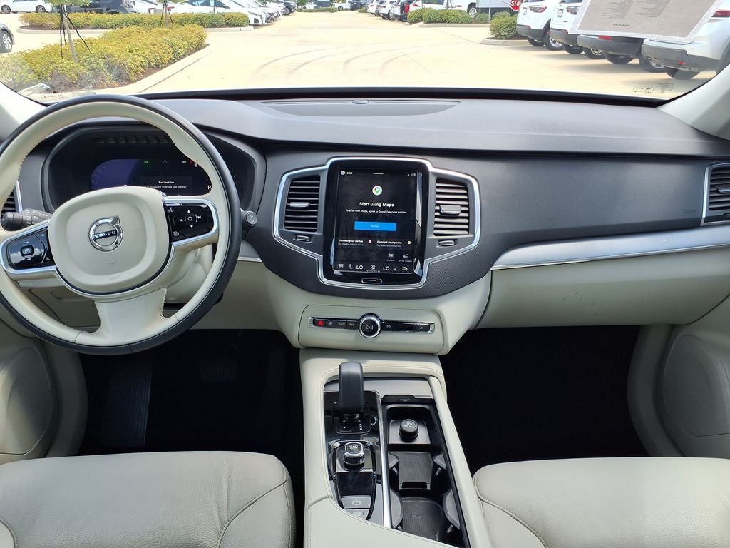 2025 Volvo XC90 B5 Core