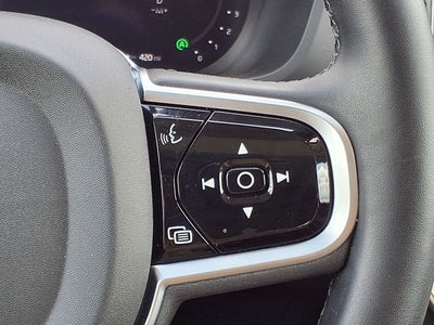 2025 Volvo XC60 B5 Plus