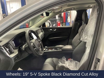 2025 Volvo XC60 B5 Plus