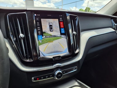 2025 Volvo XC60 B5 Plus