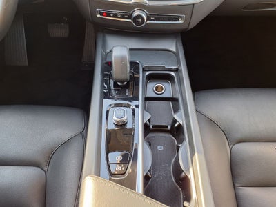 2025 Volvo XC60 B5 Core