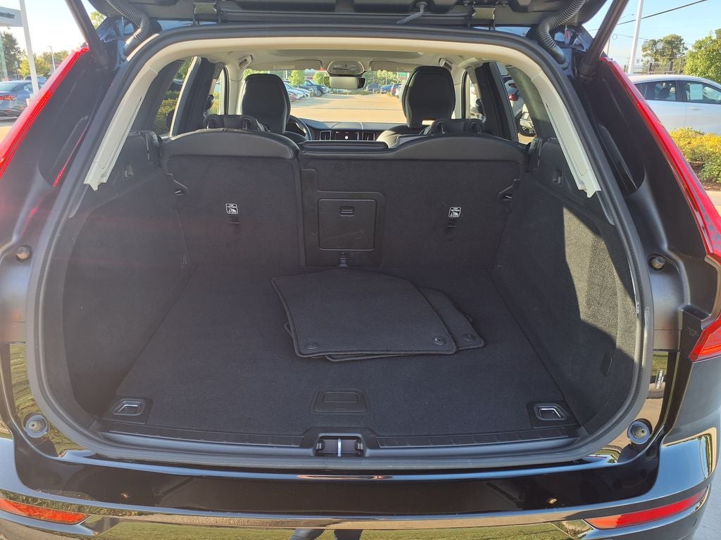 2025 Volvo XC60 B5 Core
