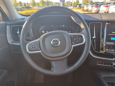 2025 Volvo XC60 B5 Core
