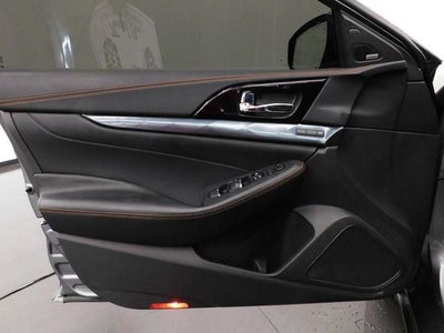 2022 Nissan Maxima SR