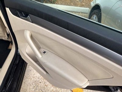 2015 Volkswagen Passat 1.8T Limited Edition