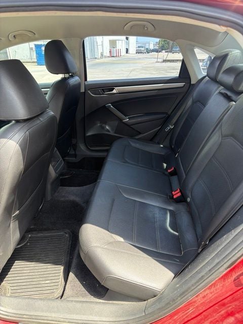 2017 Volkswagen Passat 1.8T R-Line
