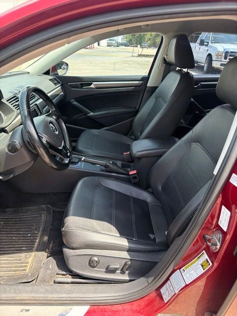 2017 Volkswagen Passat 1.8T R-Line