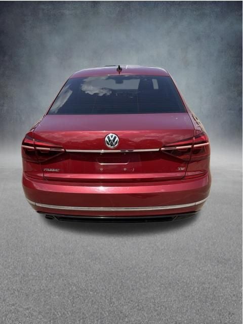 2017 Volkswagen Passat 1.8T R-Line
