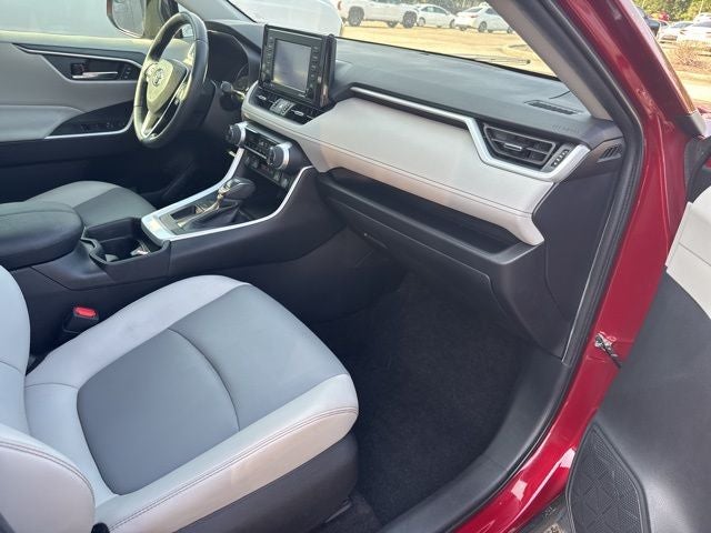 2020 Toyota RAV4 XLE Premium