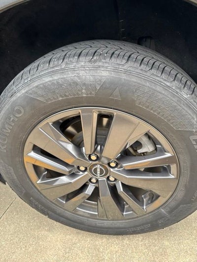 2023 Nissan Pathfinder S