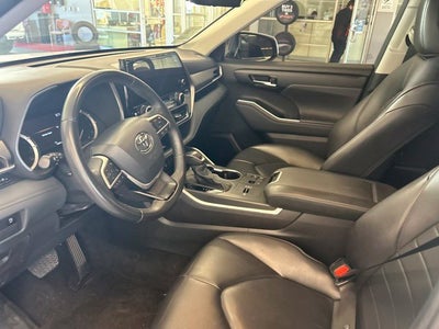 2024 Toyota Highlander XLE