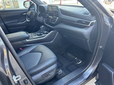 2021 Toyota Highlander XSE