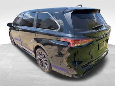 2021 Toyota Sienna XSE 7 Passenger