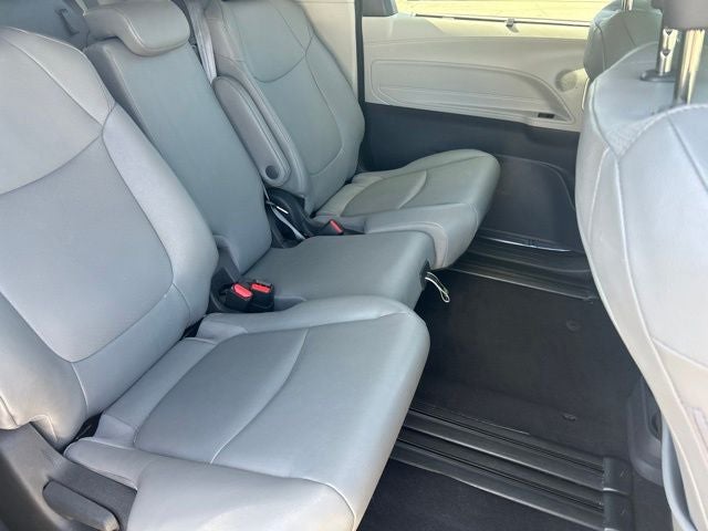 2024 Toyota Sienna XLE 8 Passenger
