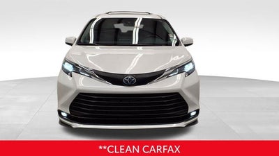 2025 Toyota Sienna XLE 8 Passenger