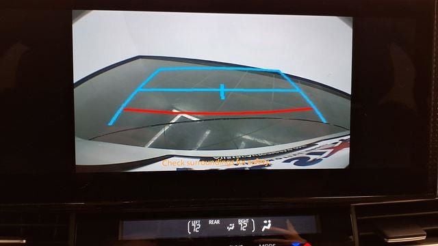 2025 Toyota Sienna XLE 8 Passenger