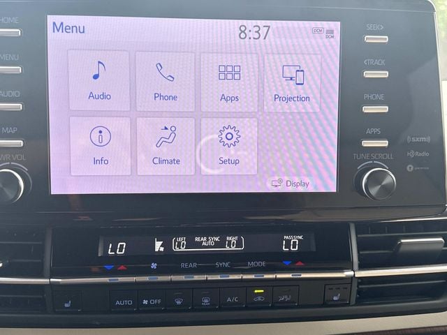 2024 Toyota Sienna XLE 8 Passenger