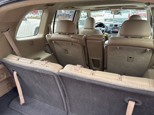 2013 Toyota Highlander SE