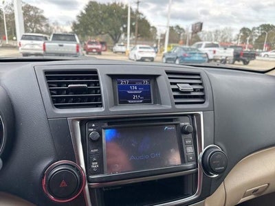 2013 Toyota Highlander SE