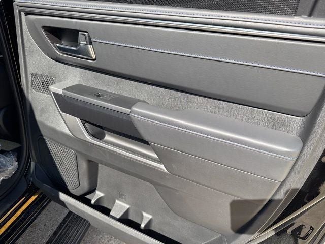 2025 Toyota Tundra Hybrid Platinum