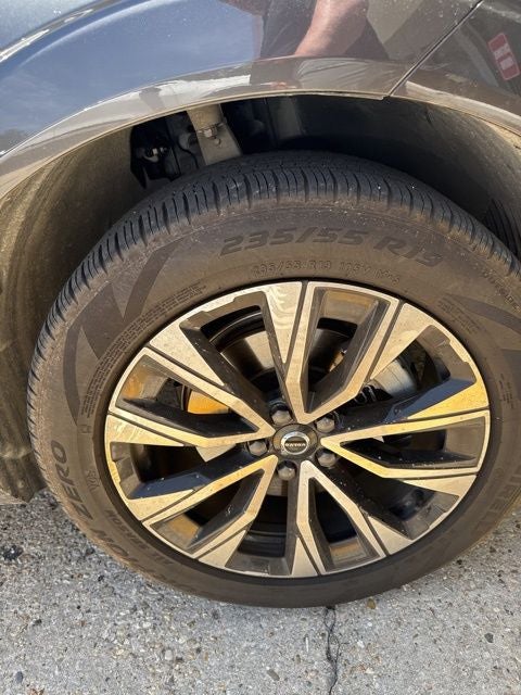 2025 Volvo XC60 B5 Plus